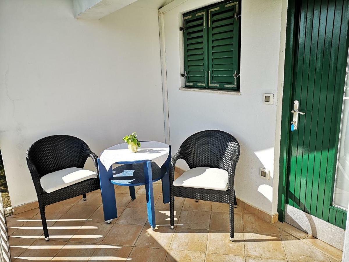Apartmani Labud Sukošan Exterior foto