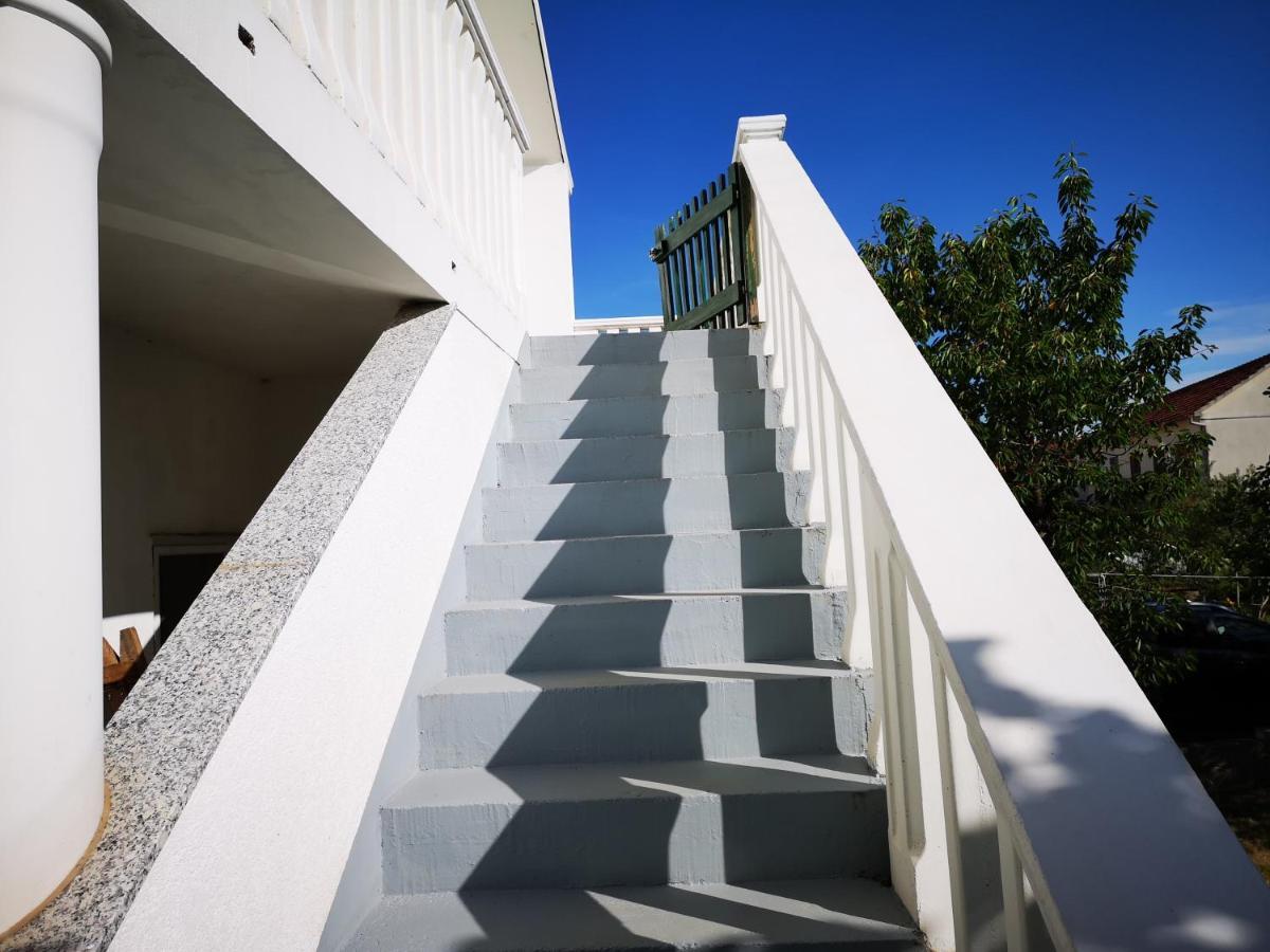 Apartmani Labud Sukošan Exterior foto